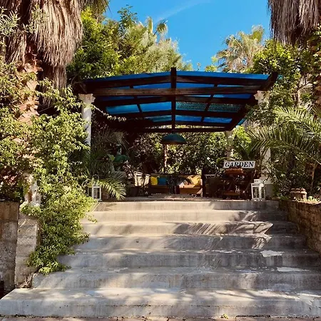 Casa de hóspedes Giovanna 4*